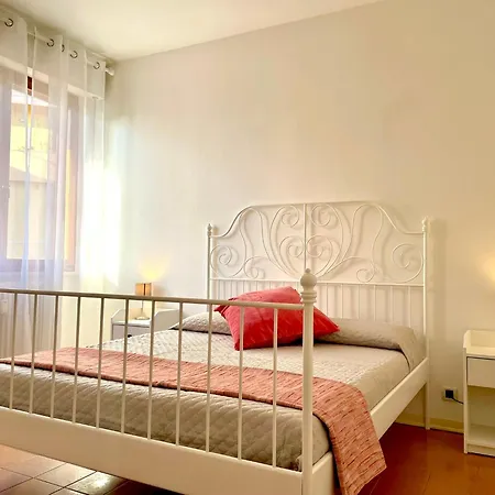 Apartment Landi 13 - Attico 2 Camere, Balcone, Parcheggio, Ascensore